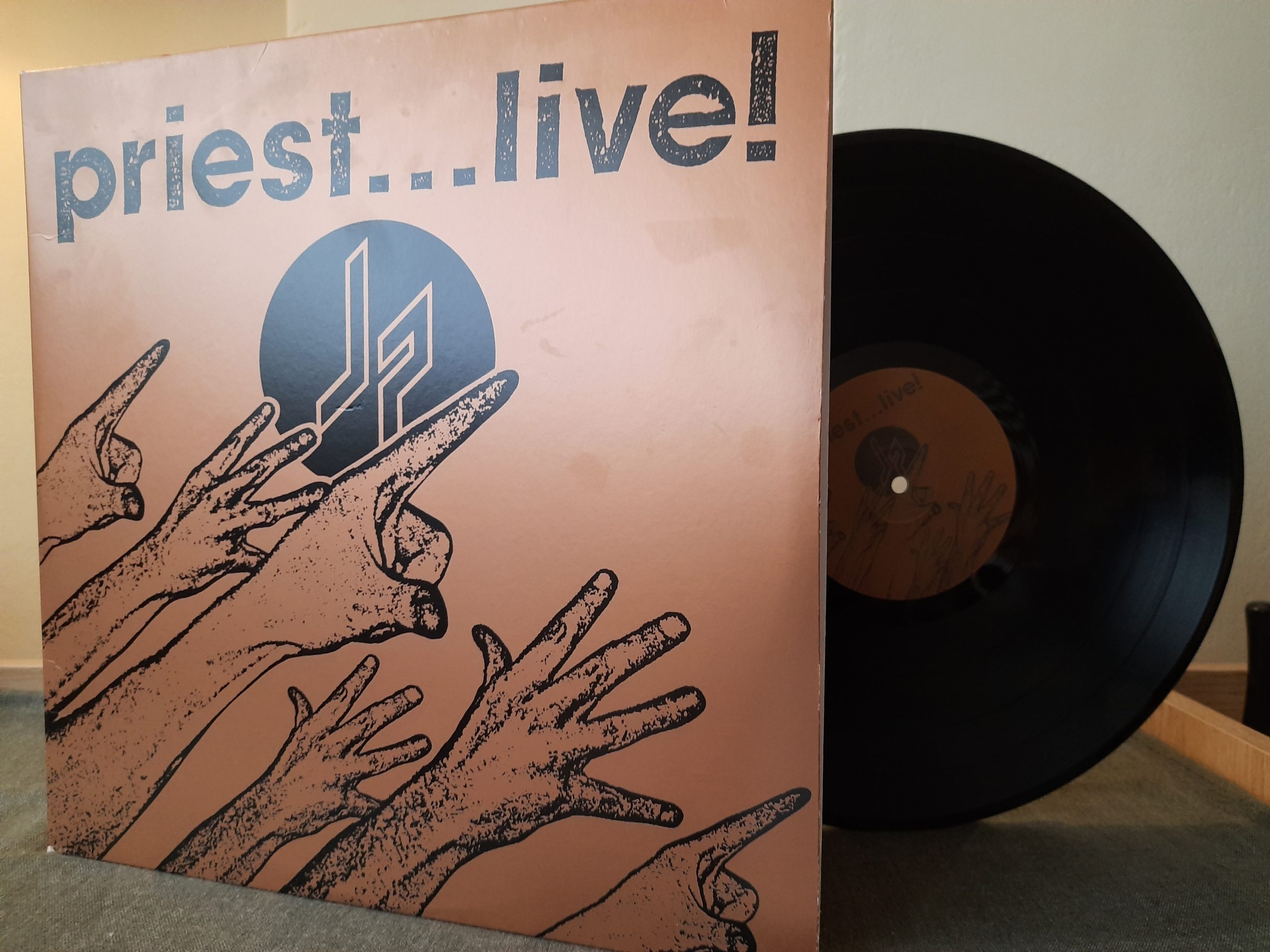 Judas Priest – Priest...Live