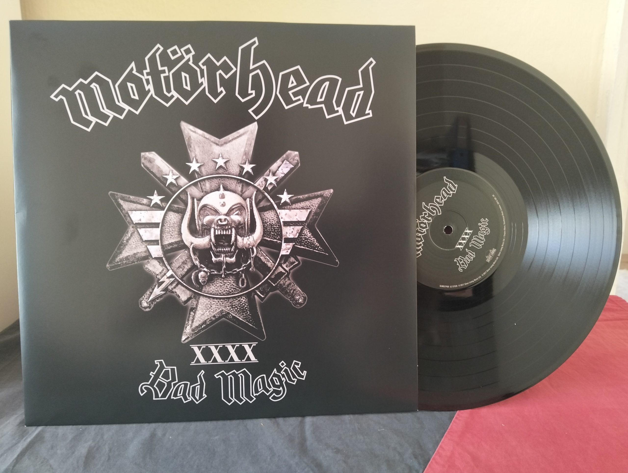 Motörhead – Bad Magic Plak